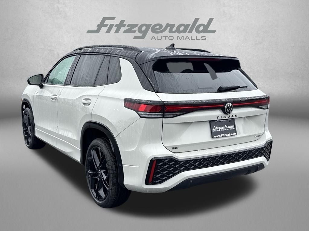 2026 Volkswagen Tiguan 2.0T SE R-Line Black