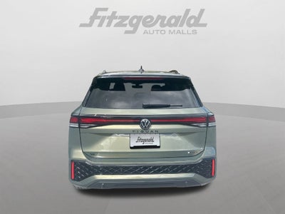 2026 Volkswagen Tiguan SE R-Line Black