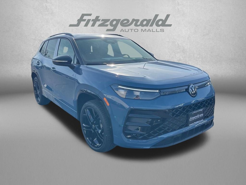 2026 Volkswagen Tiguan 2.0T SE R-Line Black