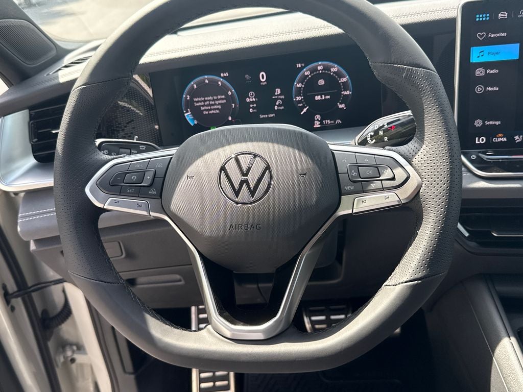 2026 Volkswagen Tiguan 2.0T SE R-Line Black