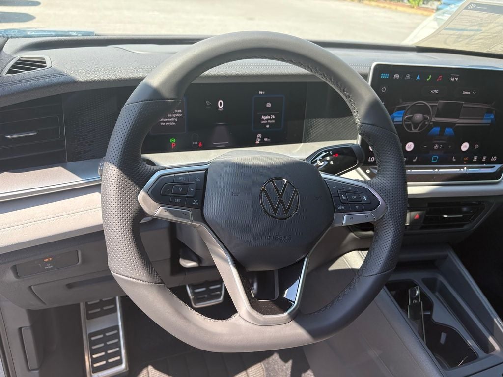 2025 Volkswagen Tiguan 2.0T SE R-Line Black