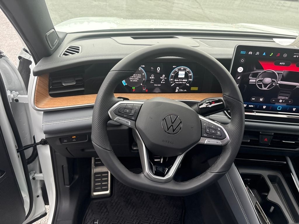 2026 Volkswagen Tiguan 2.0T SEL