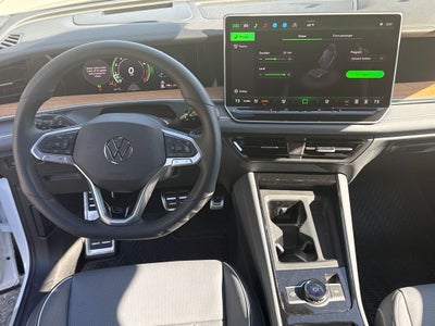 2026 Volkswagen Tiguan 2.0T SEL R-Line Turbo