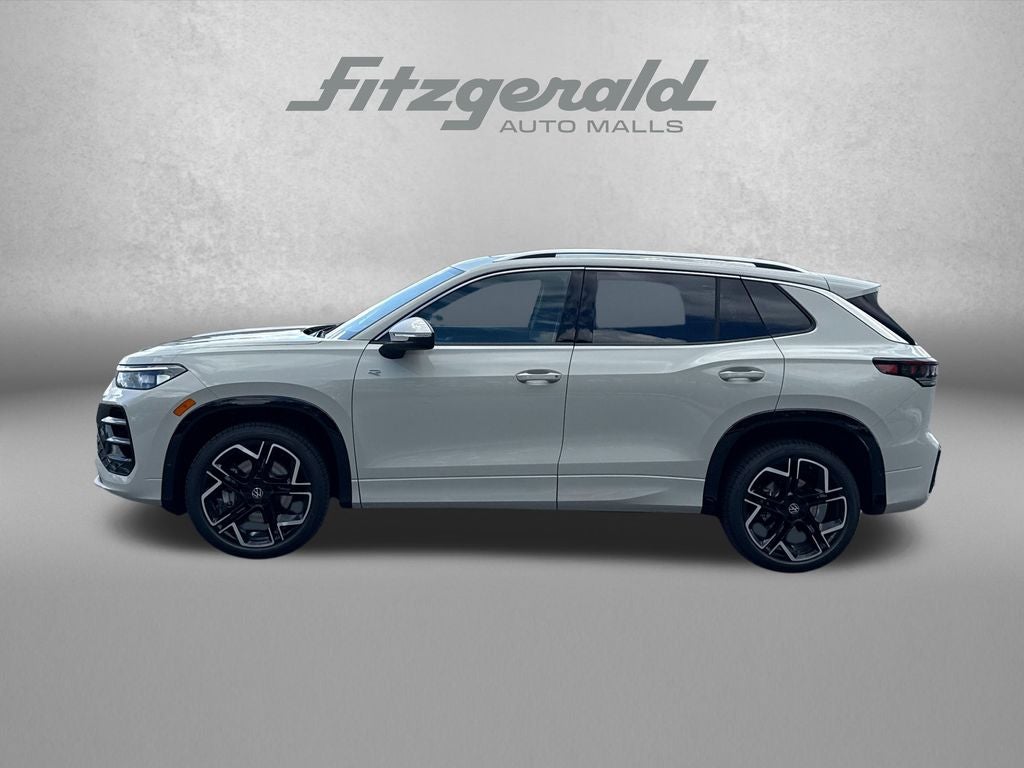 2026 Volkswagen Tiguan 2.0T SEL R-Line Turbo