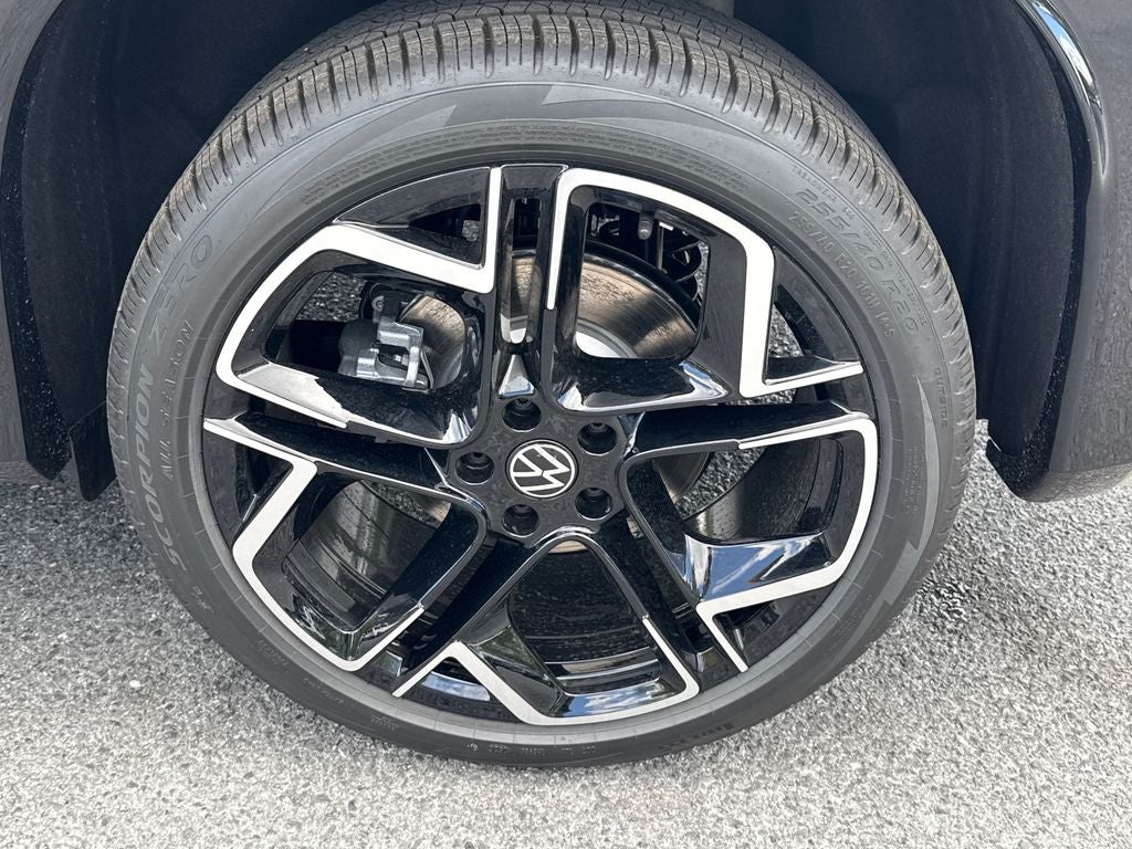 2026 Volkswagen Tiguan 2.0T SEL R-Line Turbo