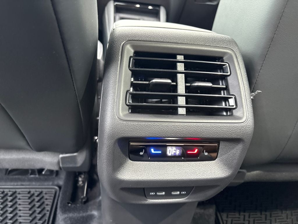 2026 Volkswagen Tiguan 2.0T SEL