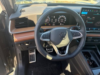 2026 Volkswagen Tiguan 2.0T SEL