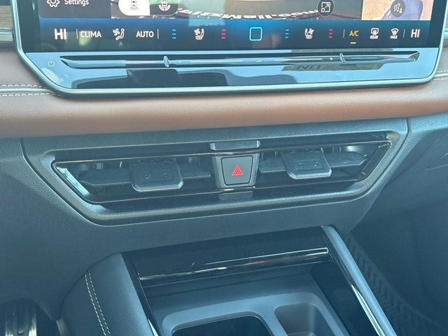 2026 Volkswagen Tiguan 2.0T SEL