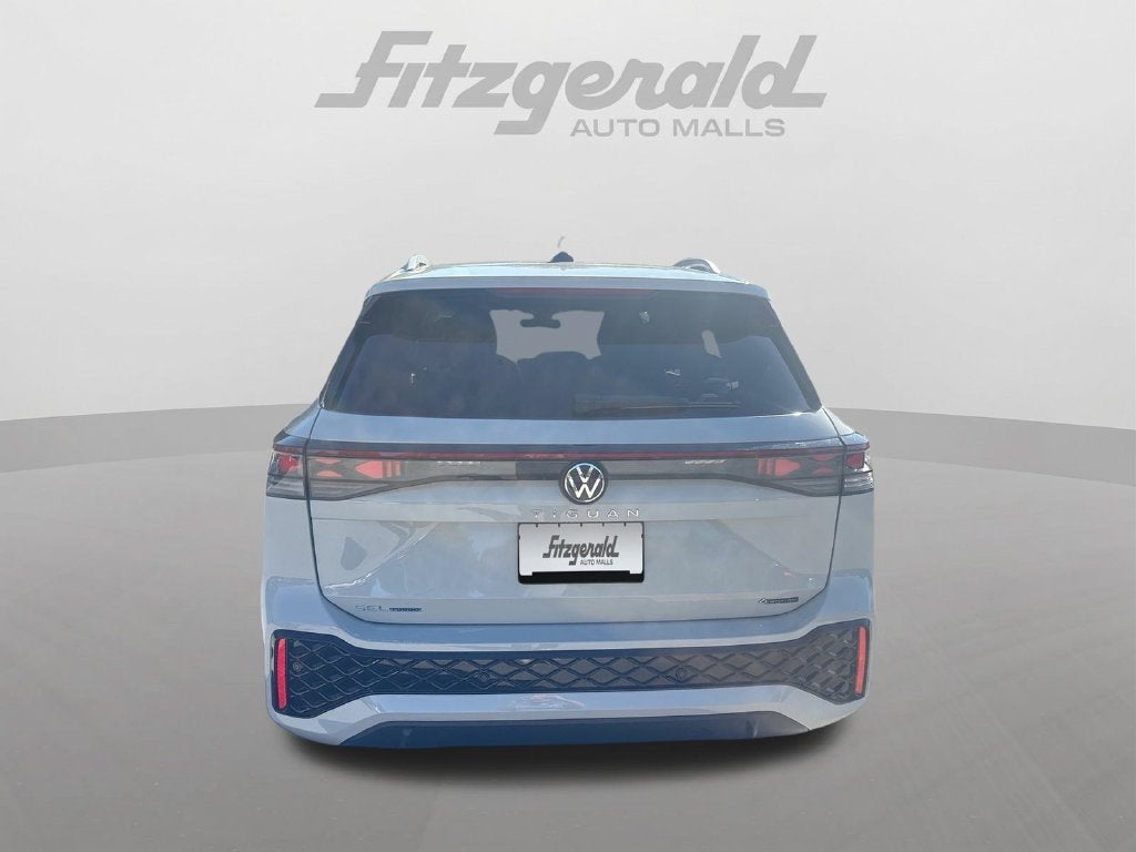 2026 Volkswagen Tiguan SEL R-Line Turbo