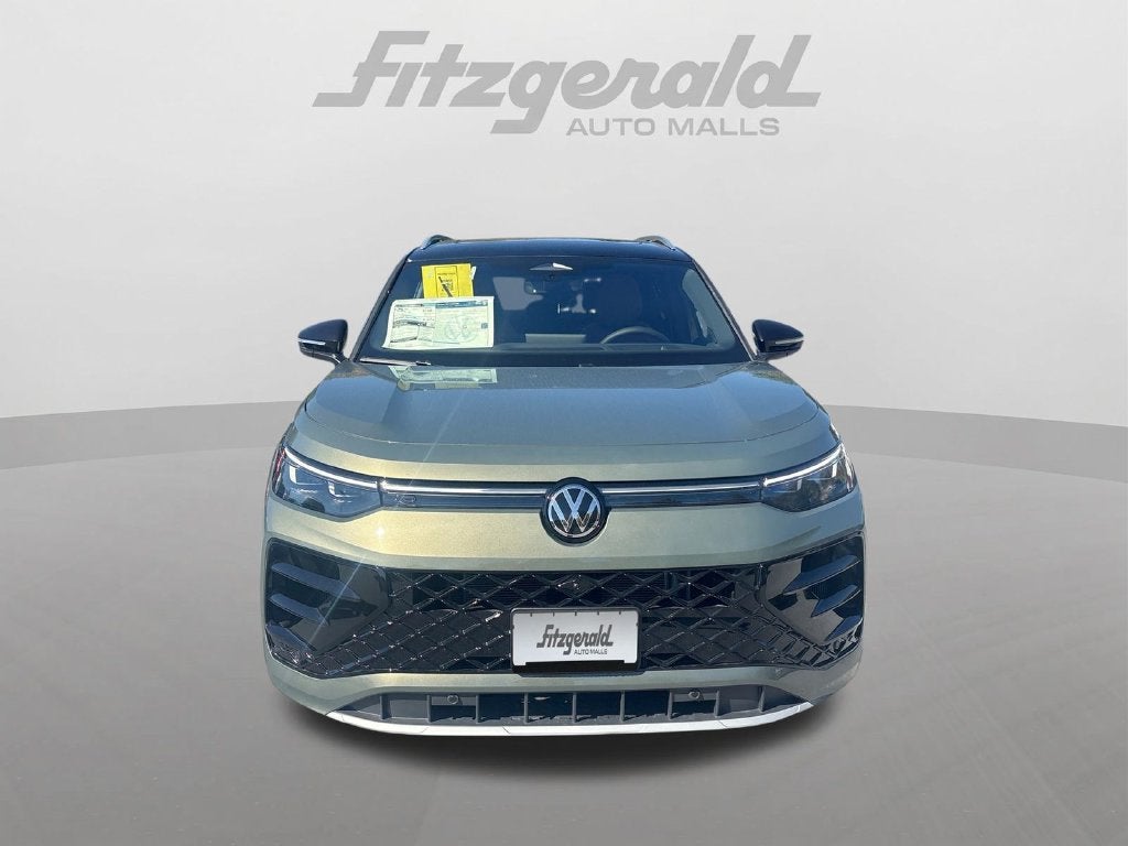 2026 Volkswagen Tiguan SEL R-Line Turbo