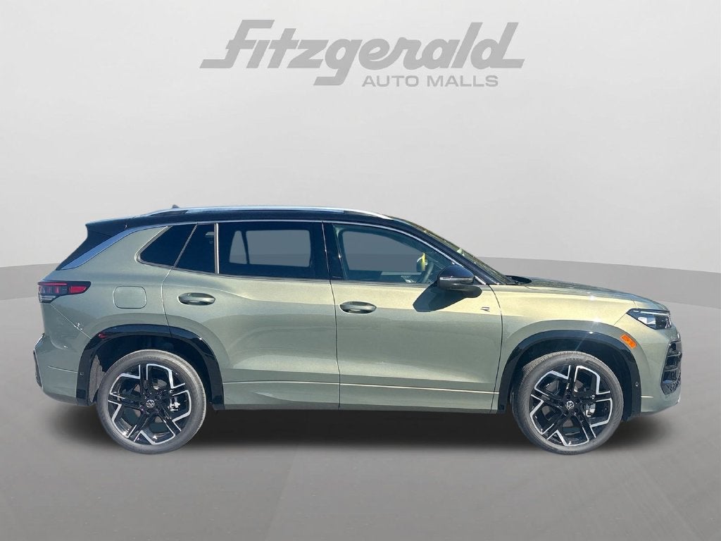 2026 Volkswagen Tiguan SEL R-Line Turbo