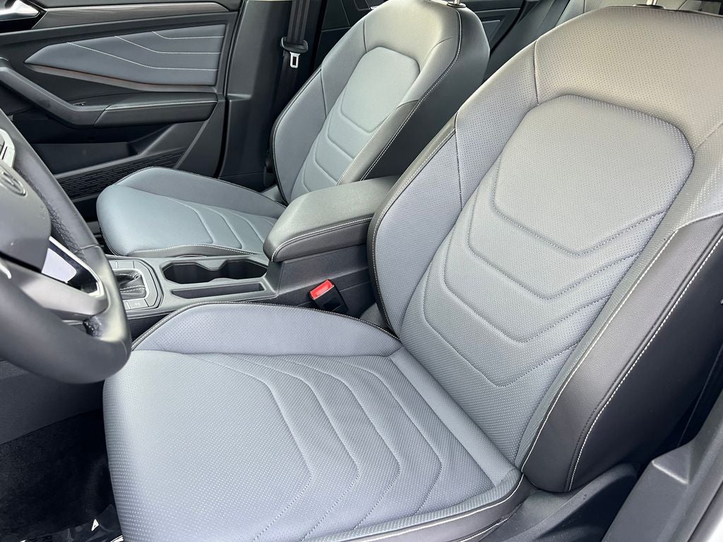 2025 Volkswagen Jetta SEL