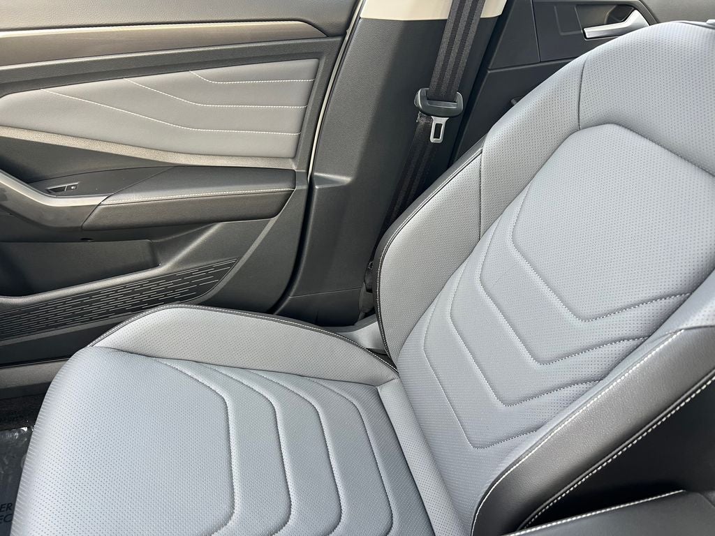 2025 Volkswagen Jetta SEL