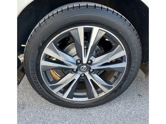 2020 Nissan Pathfinder Platinum