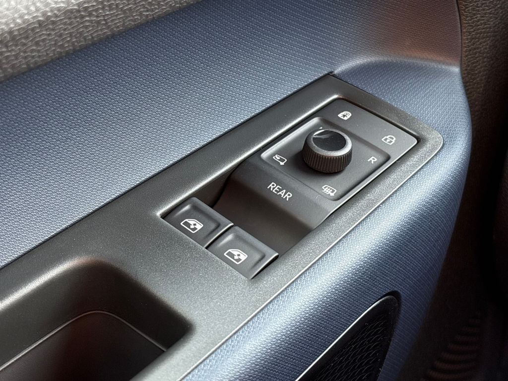 2025 Volkswagen ID. Buzz Pro S Plus