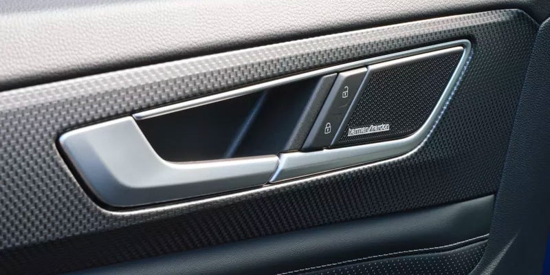 volkswagen Atlas model handle lock view