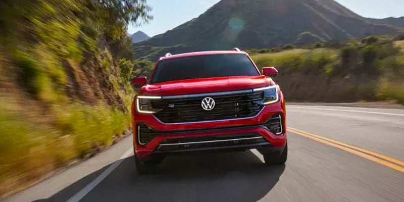 Volkswagen Atlas model front view