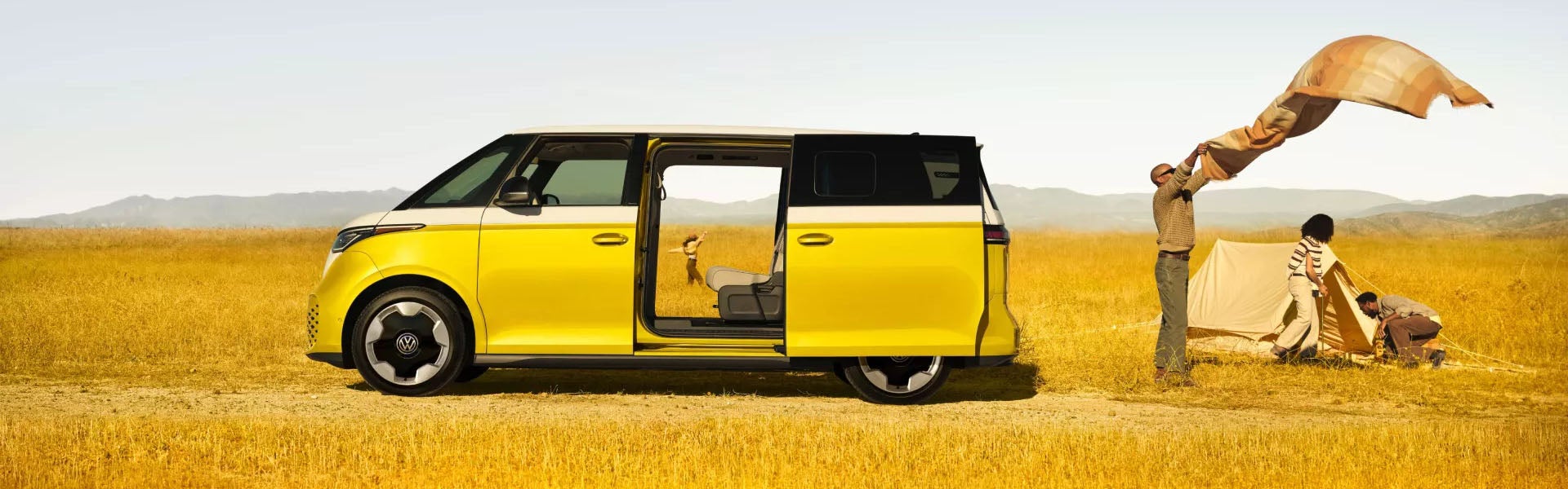 ID.buzz model side view